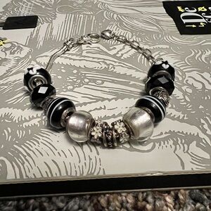Bella Perlina Elegant Black & Silver Beaded Bracelet.no box/tag but looks new.